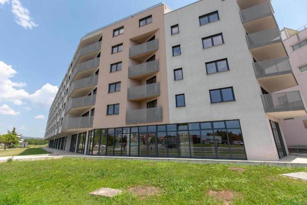 Burin Apartamento Koper Exterior foto